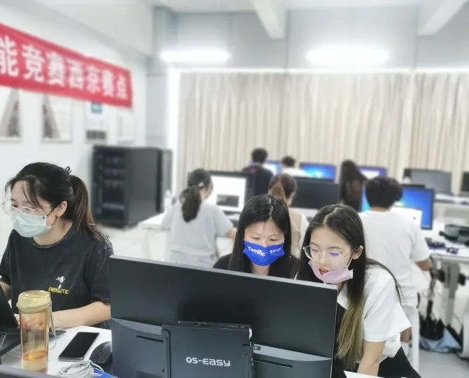 2022年第五屆全國大學(xué)生大數(shù)據(jù)技能競(jìng)賽西京學(xué)院校內(nèi)資格賽順利結(jié)束